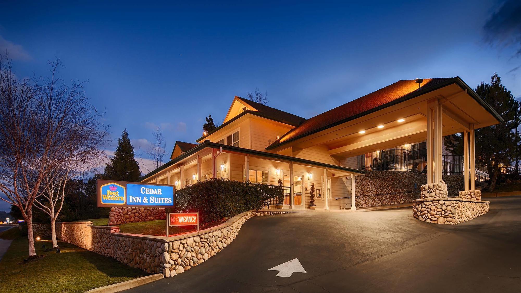 Best Western Cedar Inn & Suites Angels Camp Exterior photo